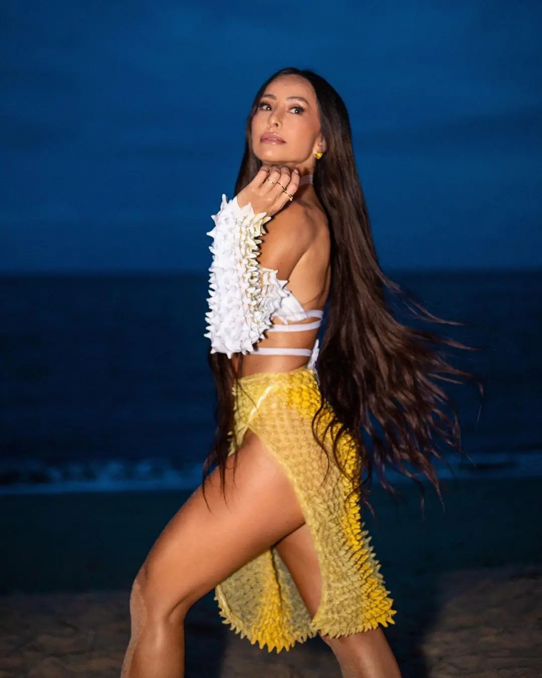 Sabrina Sato na praia