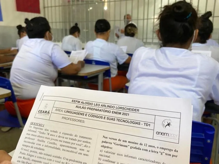 Um total de 3.195 internos farão a prova no Estado; além disso, um grupo de 85 jovens que cumprem medidas socioeducativas estão inscritos para fazer a prova
