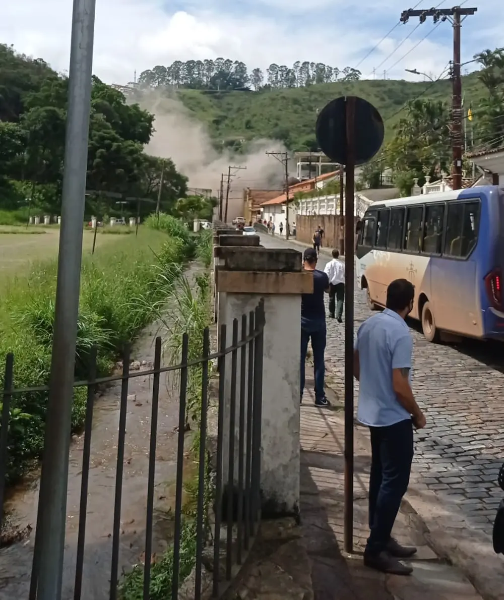 morro desaba em ouro preto