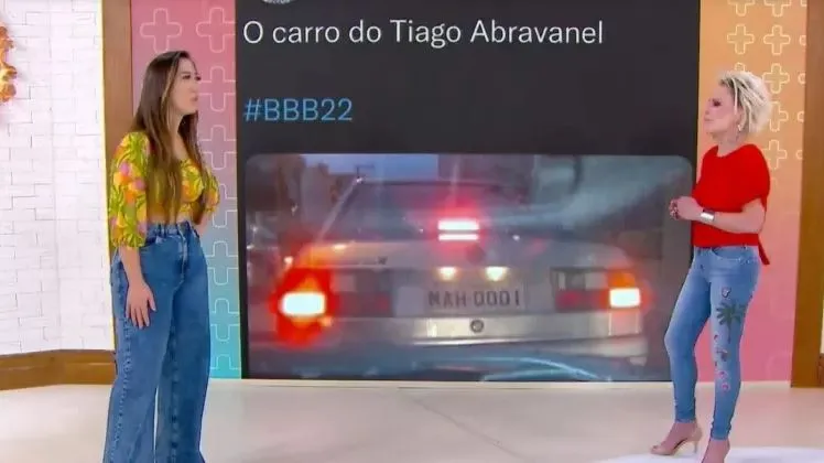Ana brincou com o meme junto da repórter Julia Massaoka