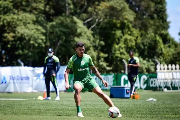 Danilo Boza em treinamento pelo Juventude