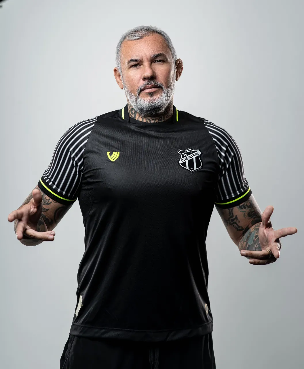 Camisa 01 do Ceará faz homenagem à tecnologia
