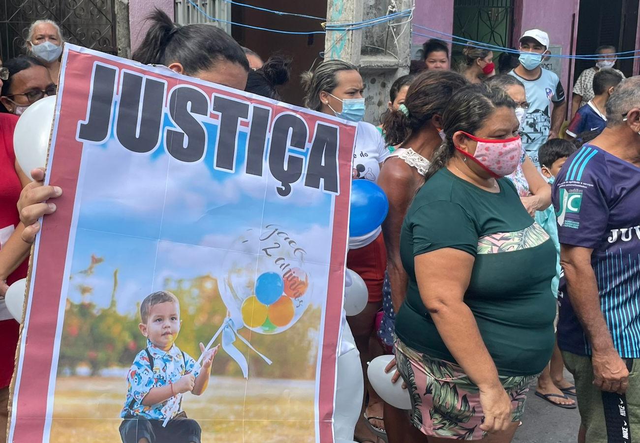 Familiares e amigos pedem justiça por morte de Gael Nascimento em Sobral