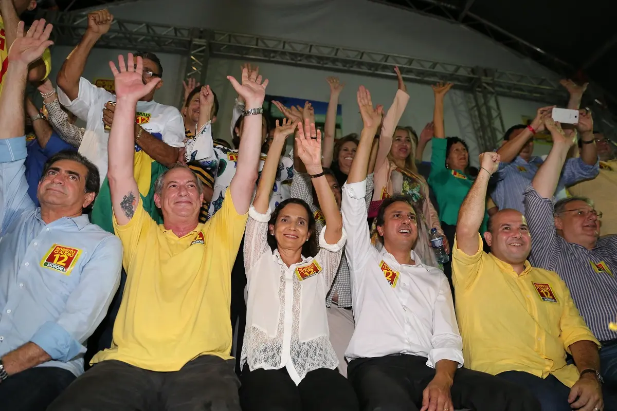 A vice-governadora durante a campanha pela reeleição de Roberto Cláudio na Prefeitura de Fortaleza, em 2016