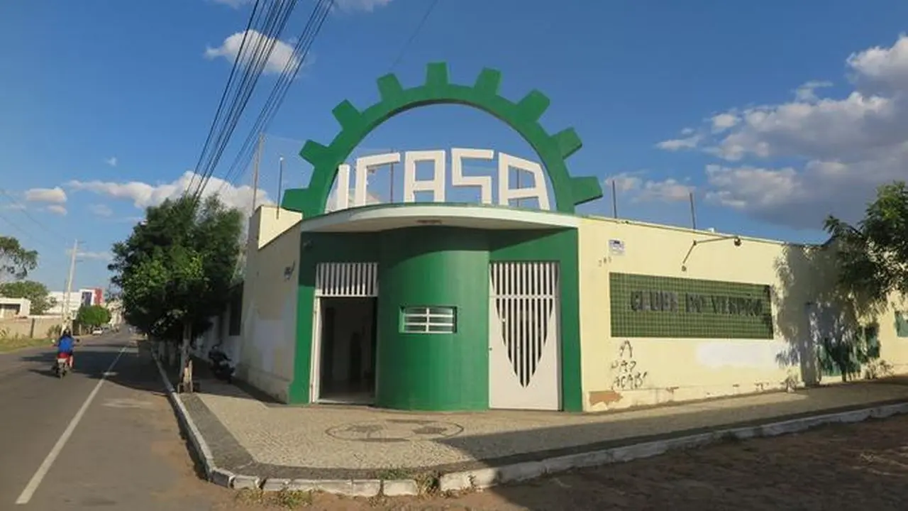 Fachada da sede do Icasa