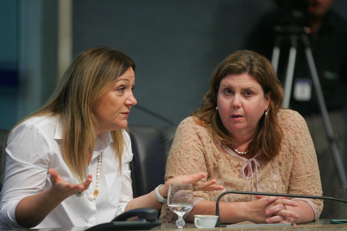 Inês Arruda e Fernanda Pessoa - atual deputada estadual - na Assembleia Legislativa do Ceará