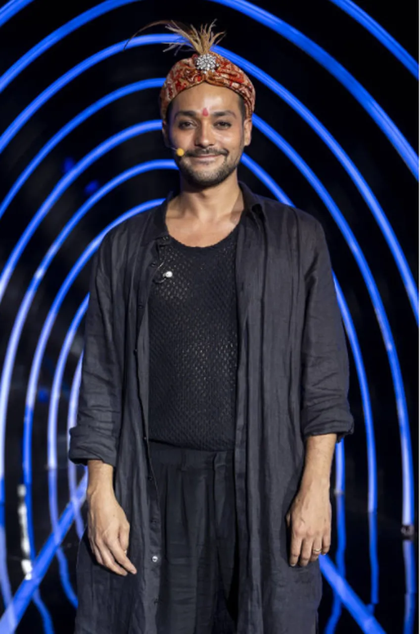 Eduardo Sterblitch como Raj Ananda, de 