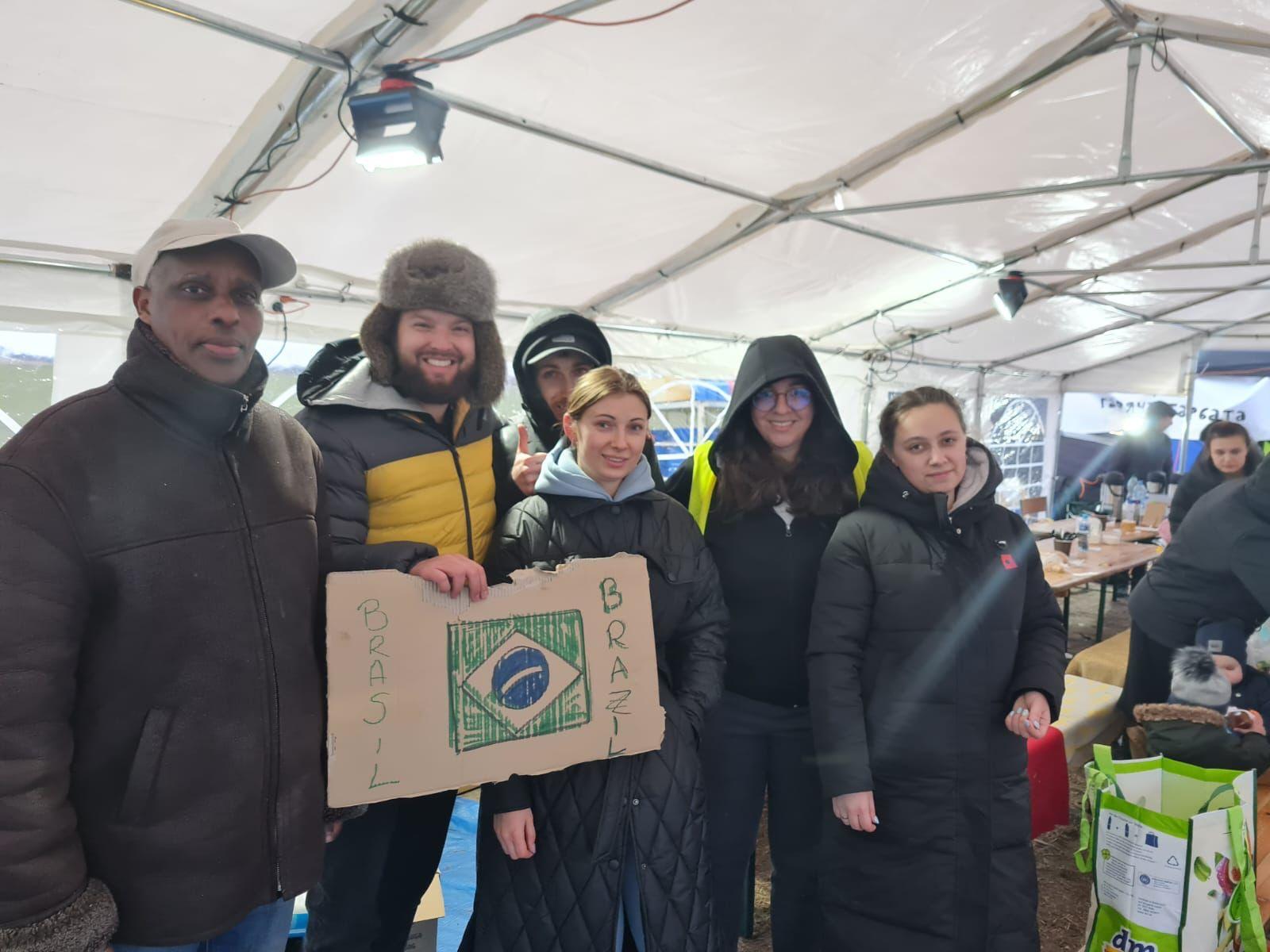 Voluntários do Frente BrazUcra