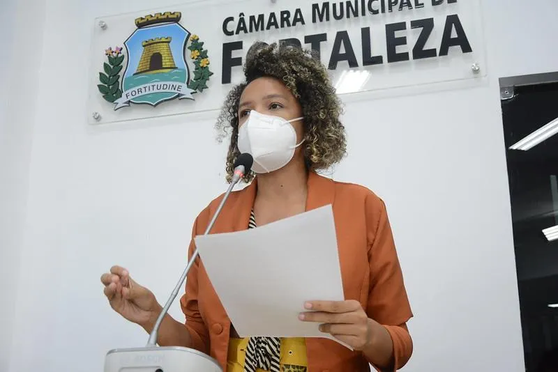 Adriana do Nossa Cara é uma das autoras do pedido de cassação de Ronivaldo Maia