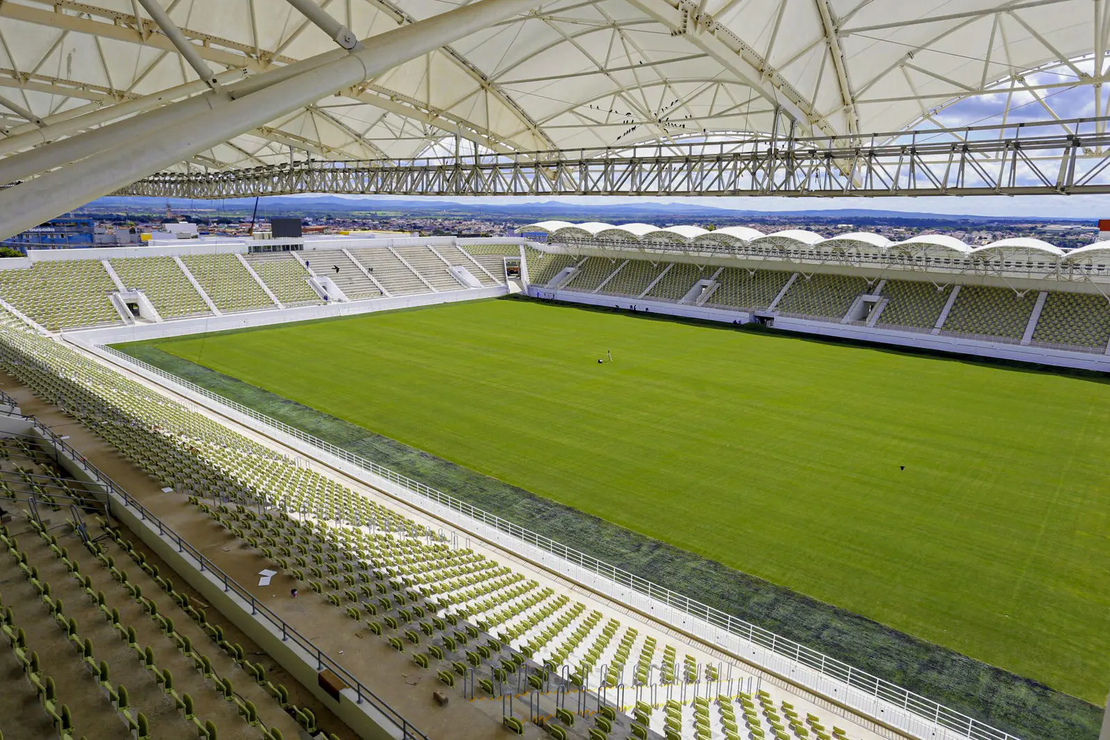 Imagem da Arena Romeirão em plano aberto