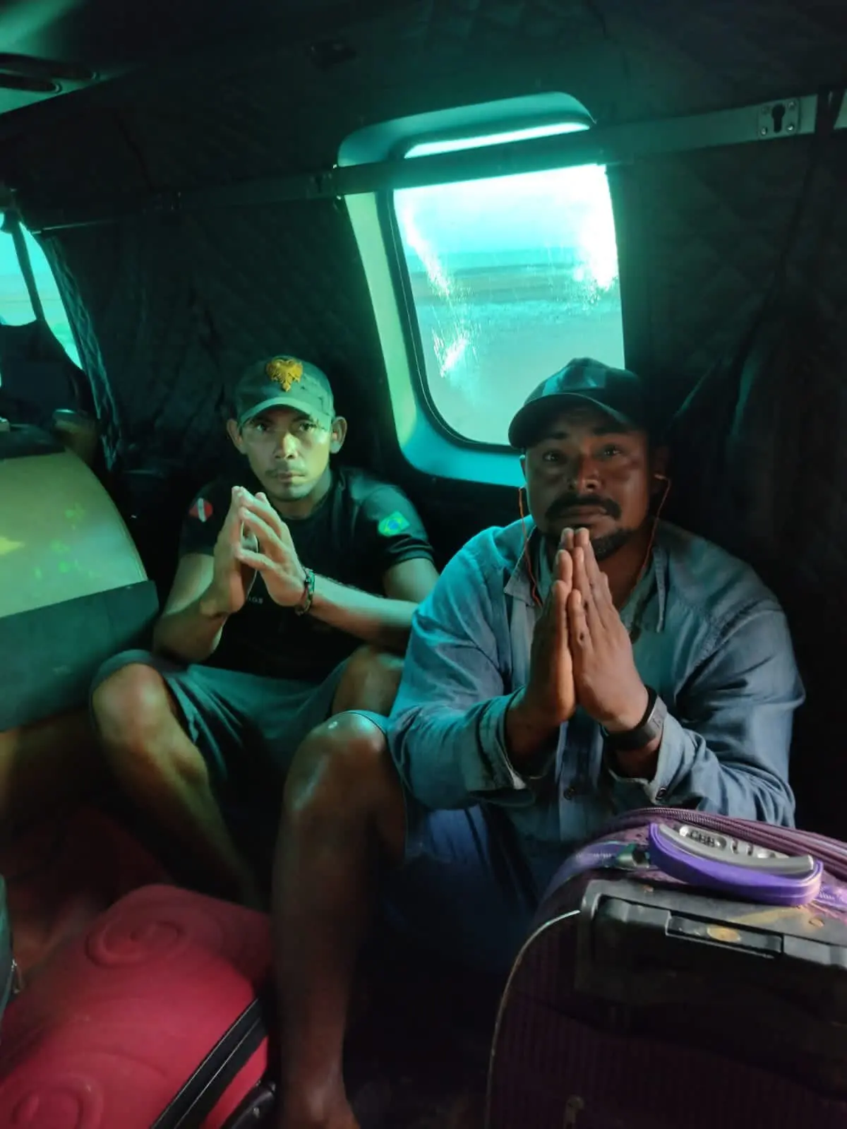 tripulantes que naufragaram em barco e foram parar em ilha do pará