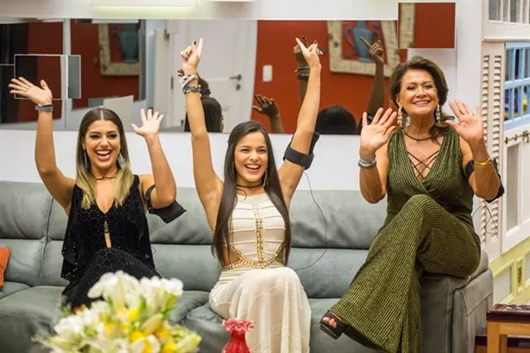 Após várias polêmicas, Emilly foi a campanhã do BBB 17 contra Vivian e Ieda