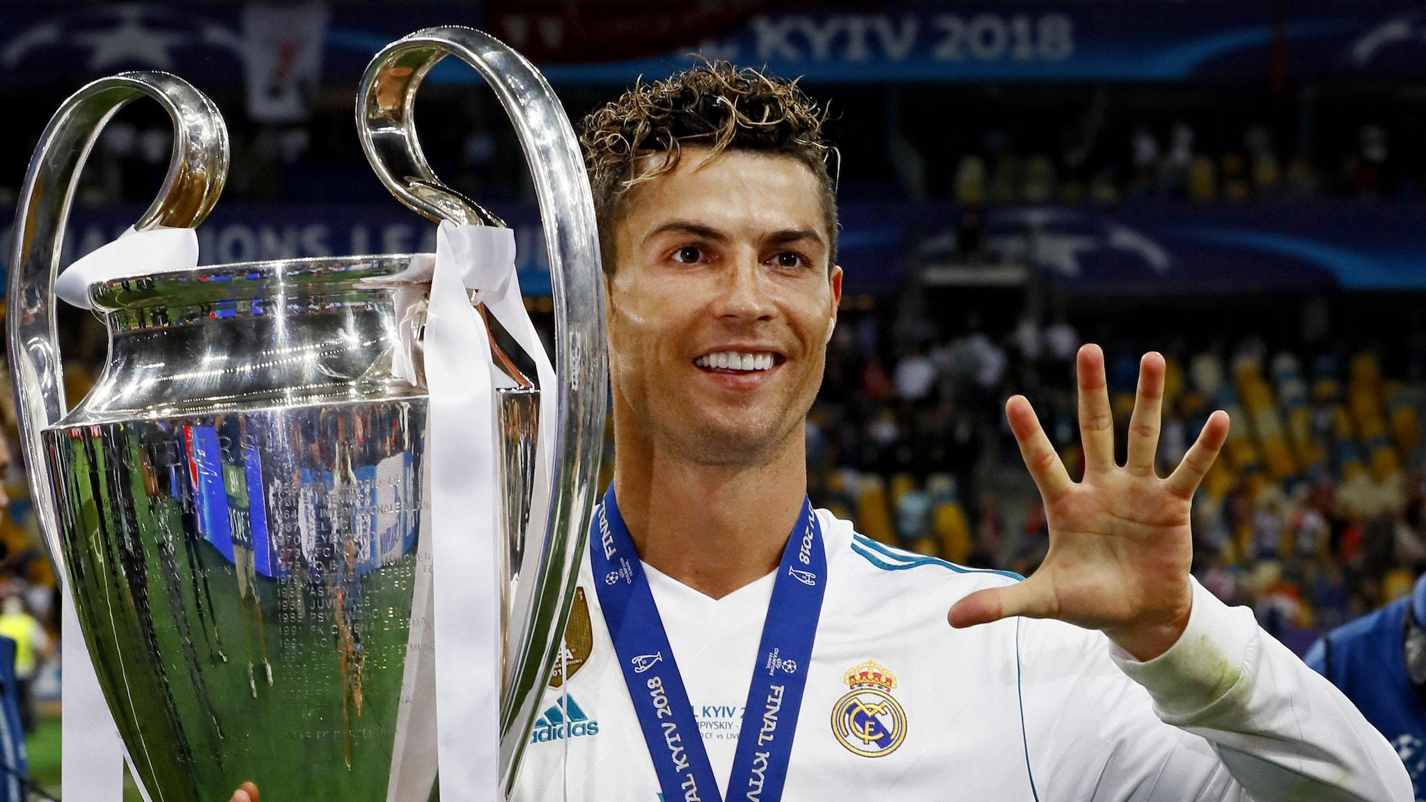 Cristiano Ronaldo comemora título pelo Real Madrid