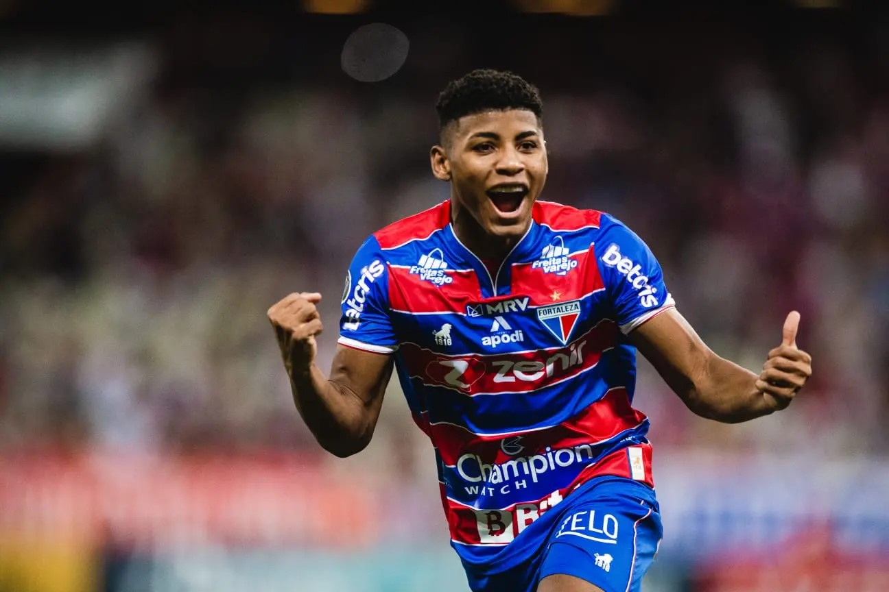 Hércules comemora gol pelo Fortaleza