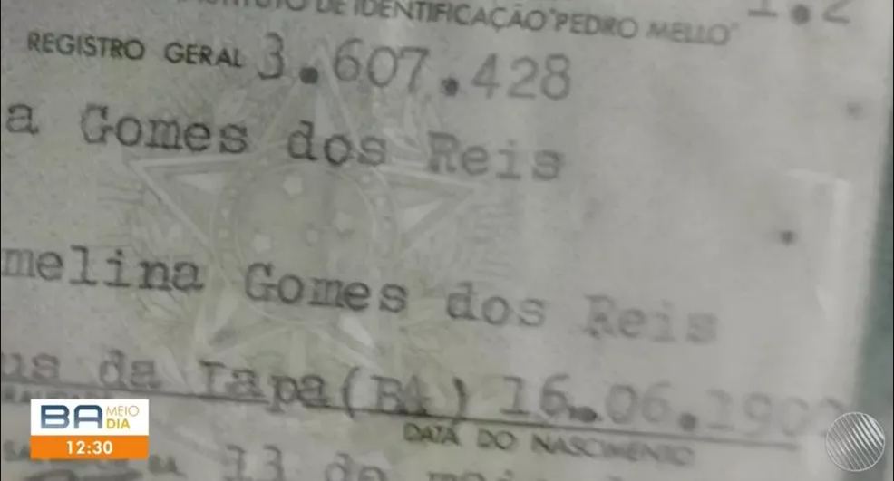 documento de idosa de 121 anos