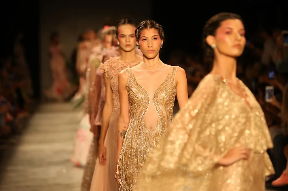 Desfile de Kallil Nepomuceno