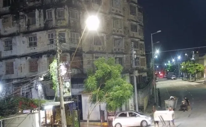 Suspeitos contaram que estavam na Comunidade do Oitão Preto em busca de droga, quando receberam uma proposta de outro homem para desovarem um corpo