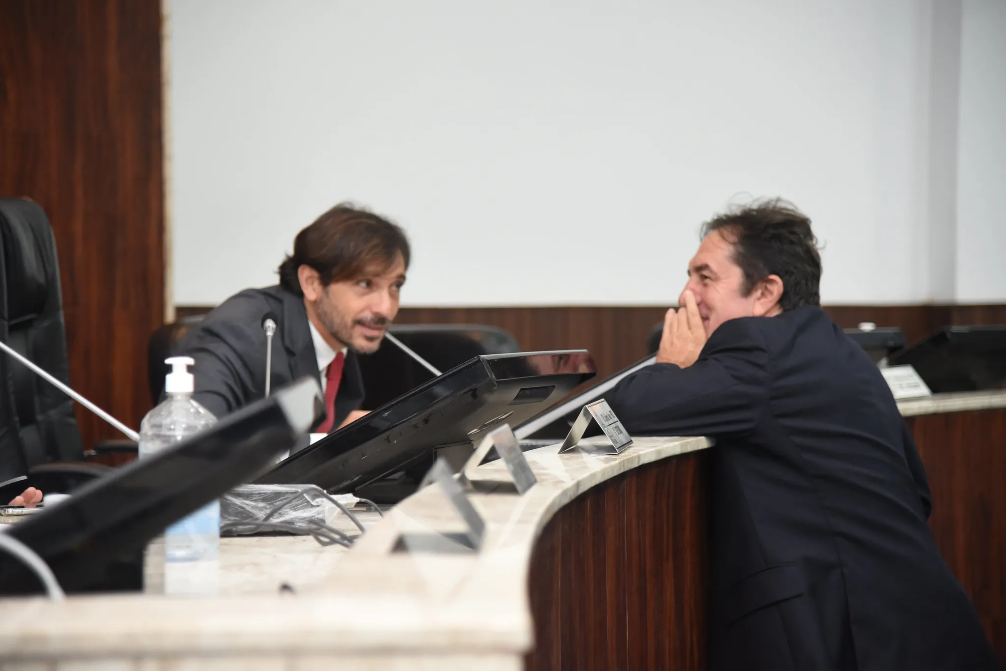Guilherme Sampaio (PT) e Adail Júnior (PDT) são pré-candidatos a deputado estadual e federal, respectivamente