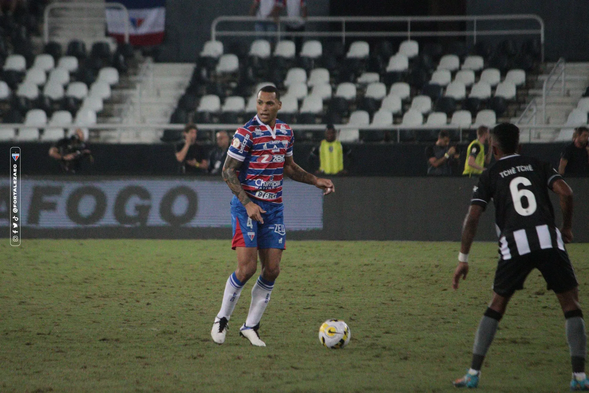 Titi entrou no decorrer do jogo