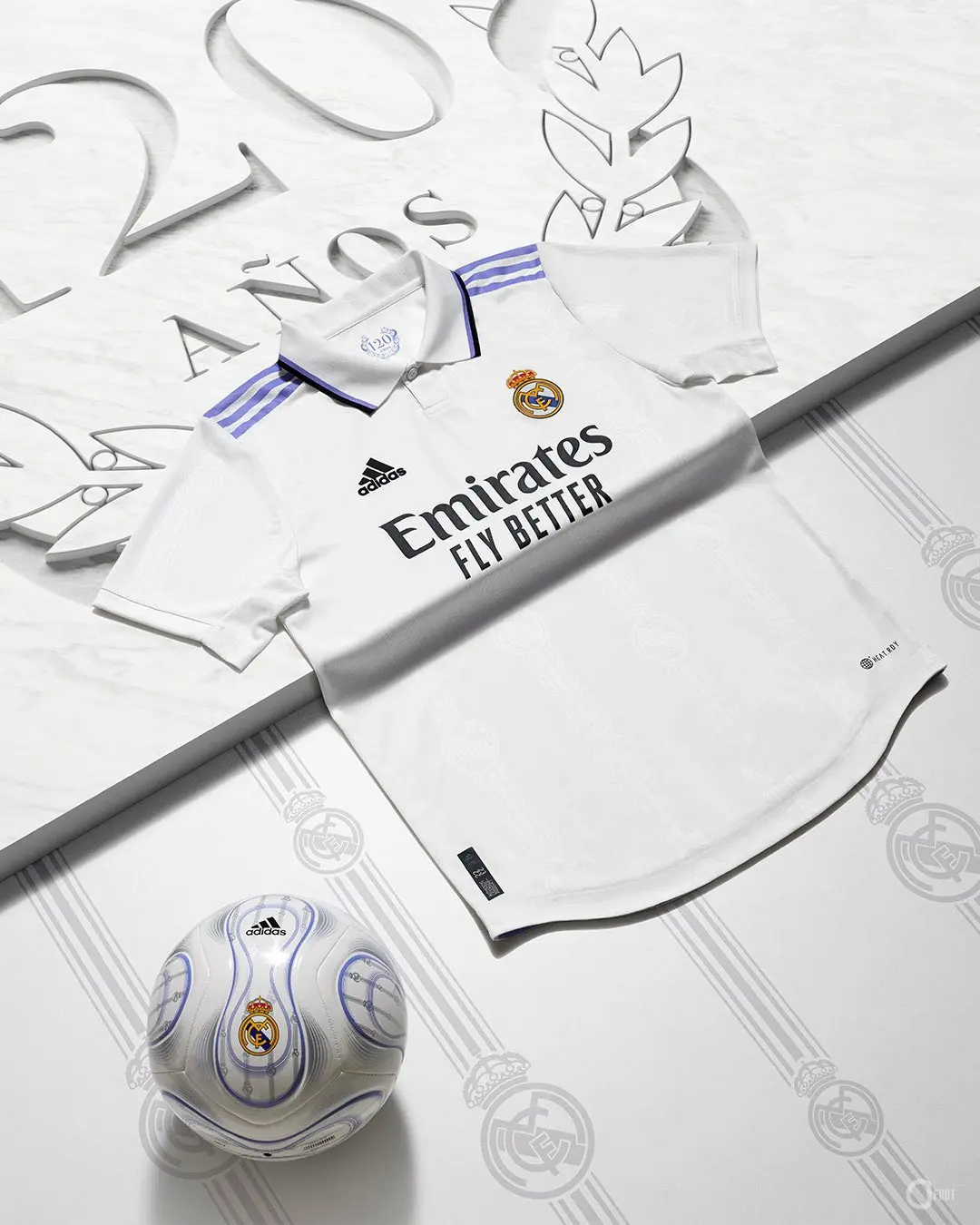 Imagem em detalhe da camisa do Real Madrid