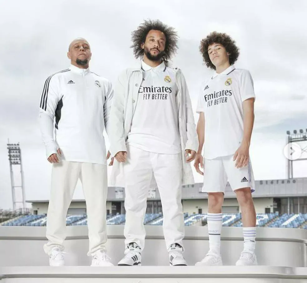 Roberto Carlos, Marcelo e Enzo, filho do lateral-esquerdo, participaram da divulgação do Real Madrid