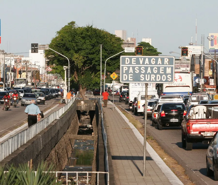 Antigo canteiro central da Av. Bezerra de Menezes