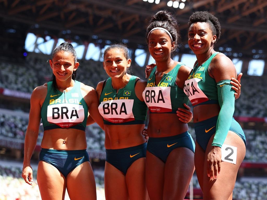 Equipe feminina do revezamento 4x100 ficou em 11º lugar geral, em Tóquio 2020
