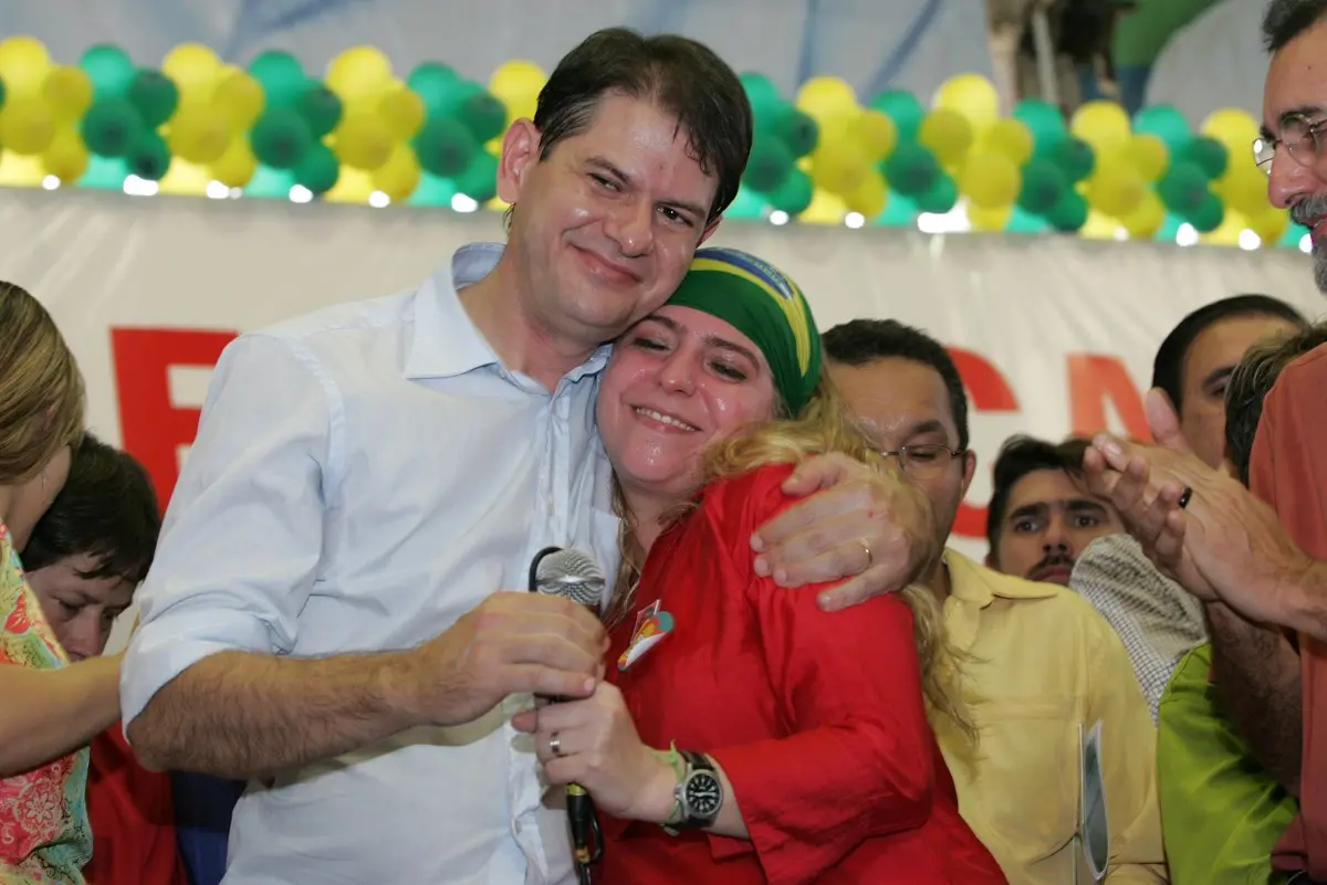 Cid Gomes e Luizianne Lins, em 2006, antes de romperem aliança