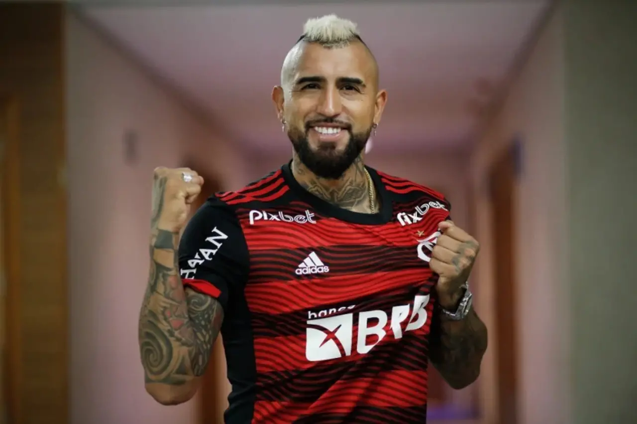 Vidal em ação pelo Flamengo