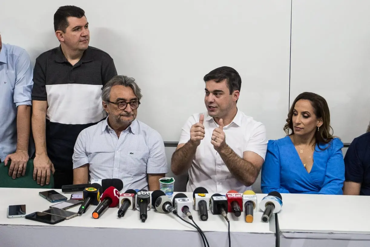 Capitão Wagner ao lado da candidata ao Senado, Kamila Cardoso, do presidente do PL, Acilon Gonçalves, e do presidente do Republicanos, Ronaldo Martins