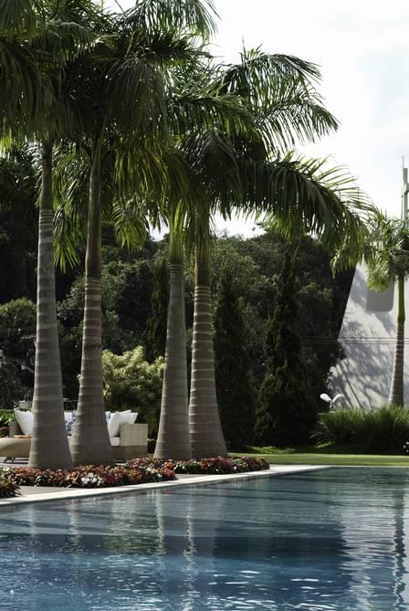 piscina da Hebe Camargo em mansão de luxo