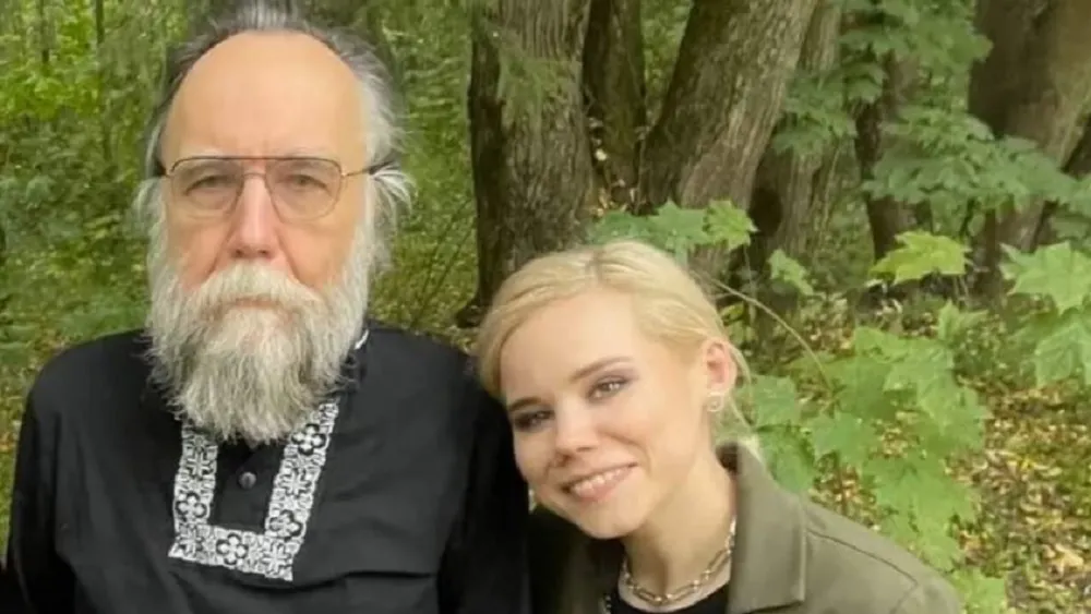 Alexánder Dugin e a filha, a jornalista e cientista política Darya Dugina