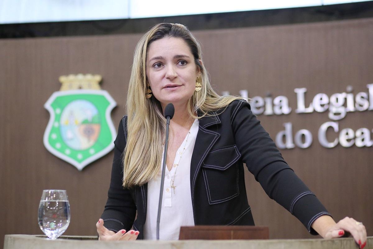 Augusta Brito é suplente de Camilo Santana ao Senado