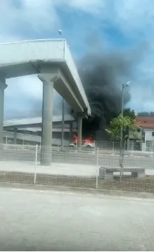 O carro apresentou pane elétrica após a colisão