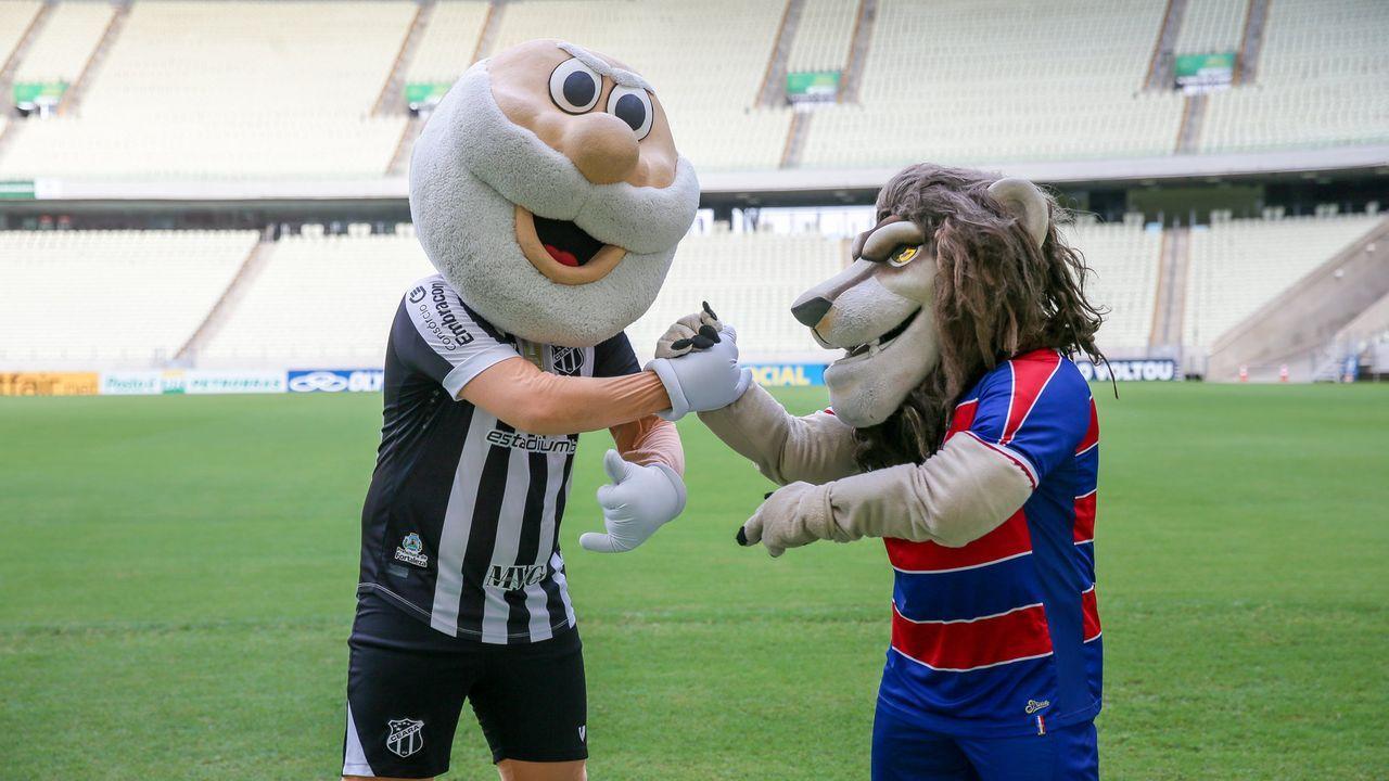 Mascotes de Ceará e Fortaleza se cumprimentam na Arena Castelão