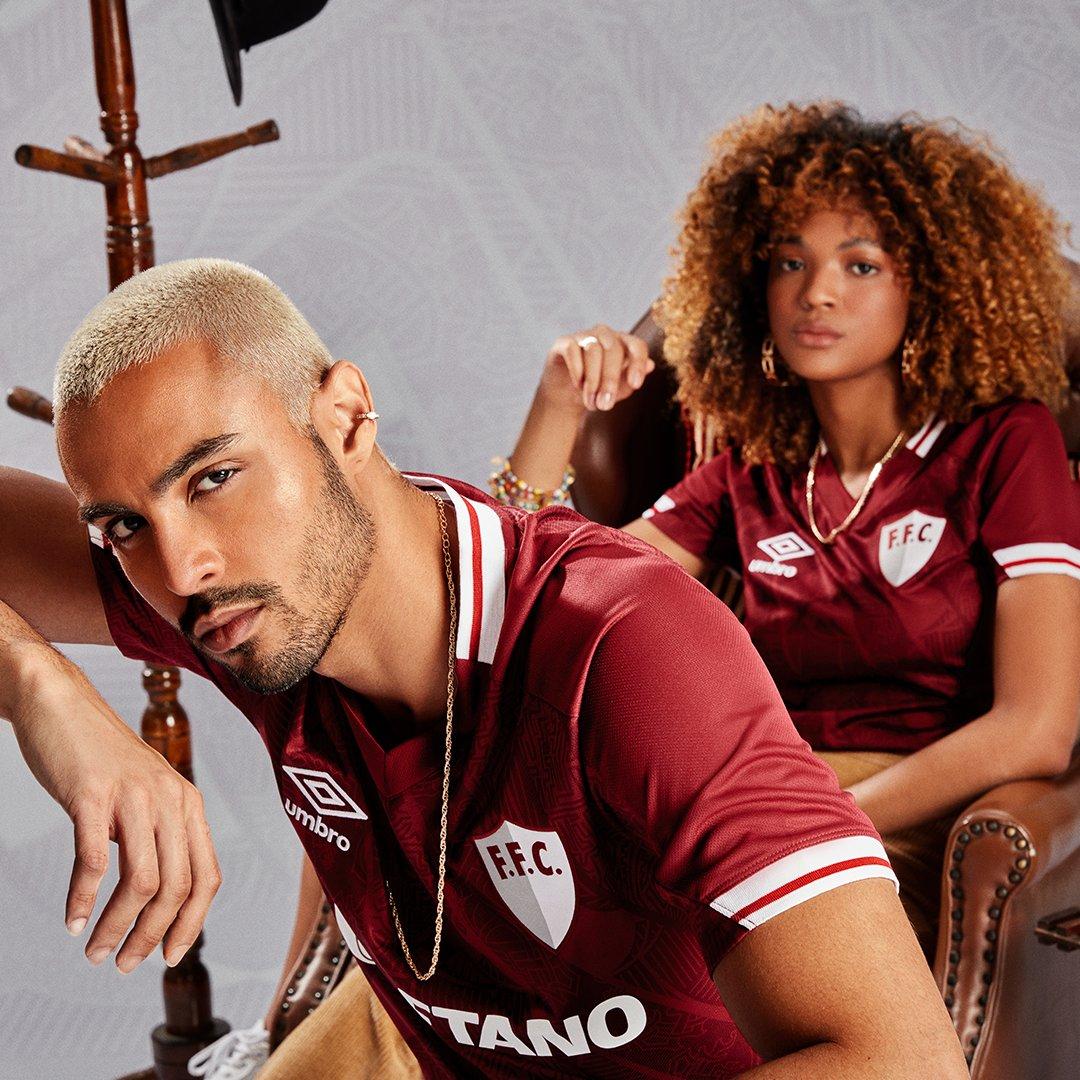 Novos uniformes da Umbro