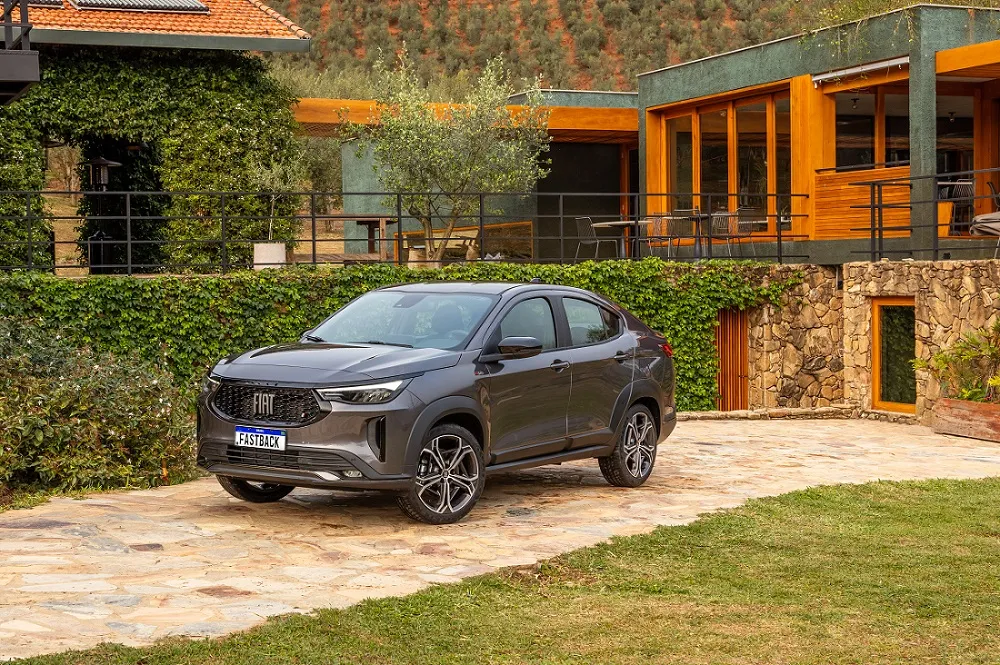 Carro é equipado com motor Turbo 270 e câmbio automático de 6 marchas