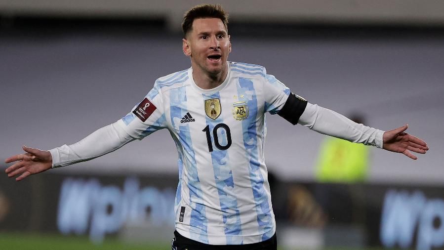 Revista elege Messi melhor jogador de todos os tempos e Pelé fica