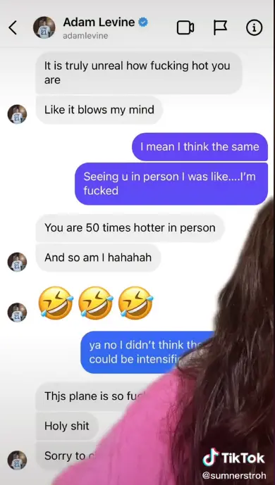 Print de conversa de modelo com adam levine