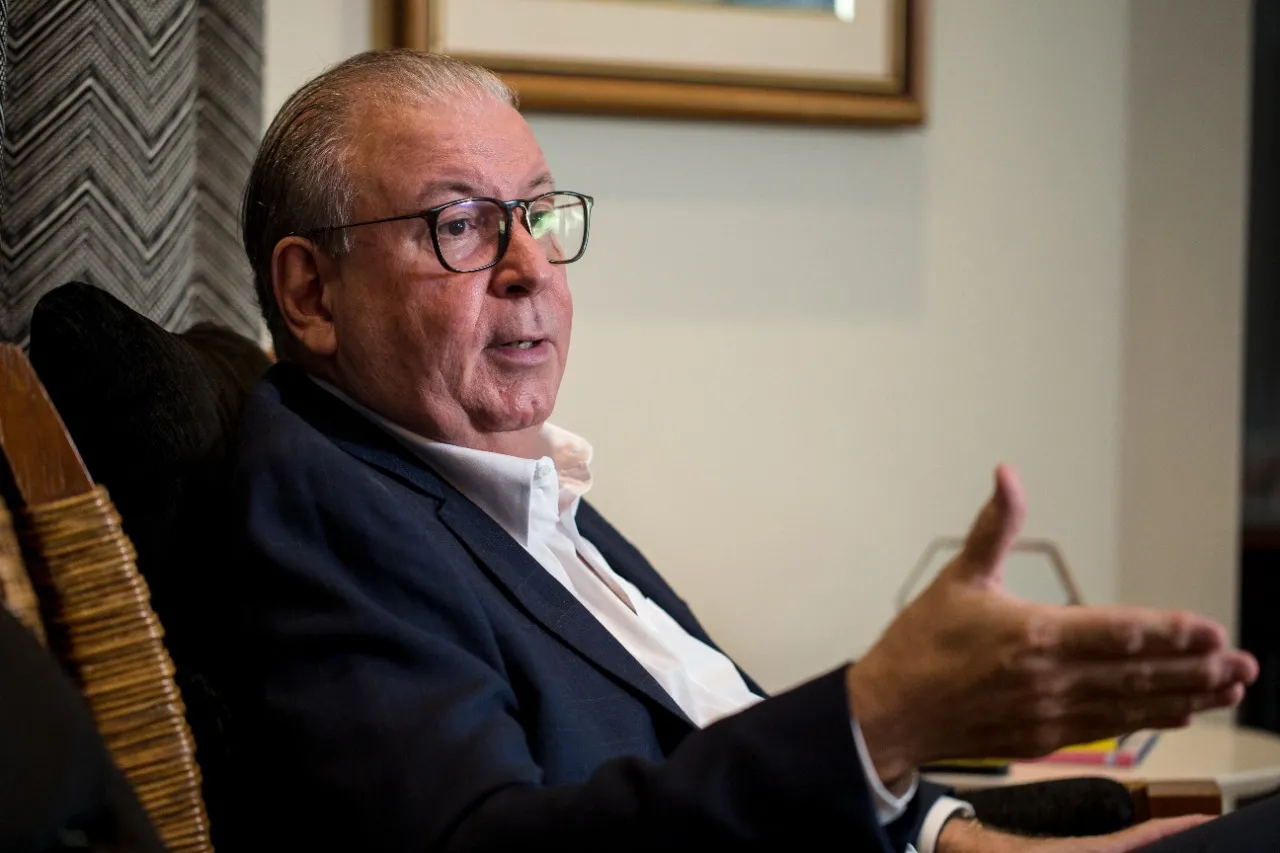A deferência em larga escala e por diferentes setores passou a ser ainda maior mediante a conduta de Ricardo durante a pandemia de Covid-19