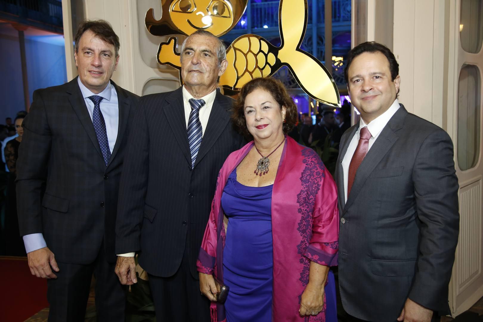 Carlos Rotella, Alfredo Gurjão, Julia Philomeno e Igor Queiroz Barroso