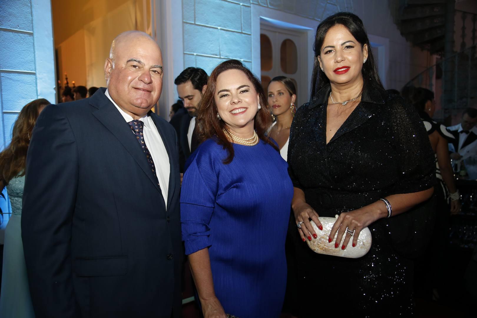 Luciano e Denise Cavalcante e Letícia Barbosa