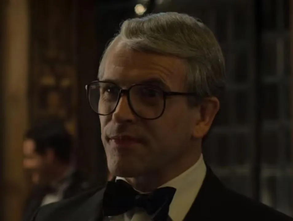 John Major (Jonny Lee Miller) é papel importante no cenário político da 5ª temporada