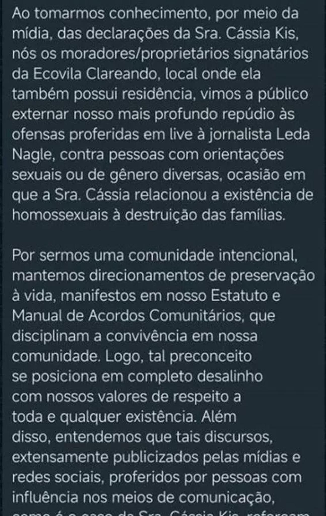 esta é uma captura de tela de um manifesto contra a atriz cassia kis