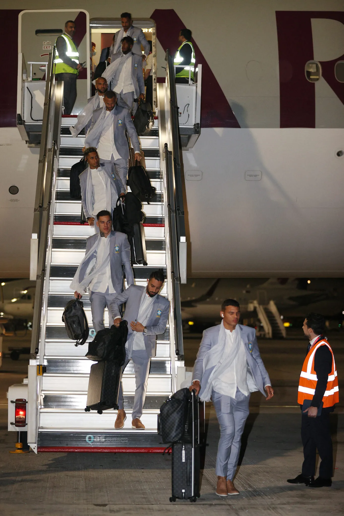 Jogadores brasileiros desembarcando no Catar