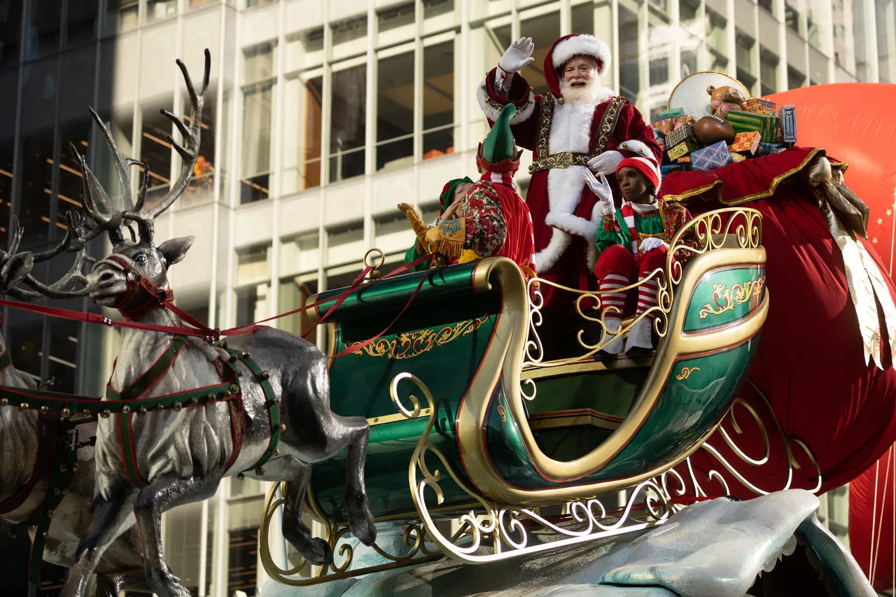 Nova York realiza desfile do Papai Noel em 24 de novembro, Dia de Ação de Graças