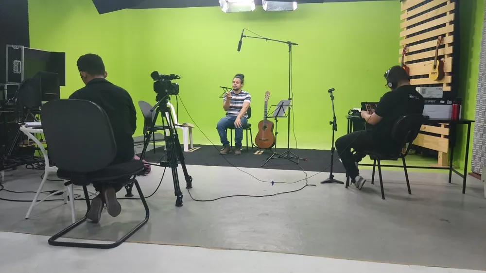 Produção dos vídeos das aulas foi um momento de aprendizado para toda a instituição