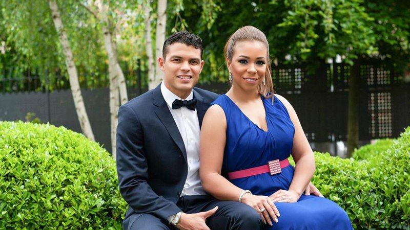 Thiago Silva e Isabelle posam para foto