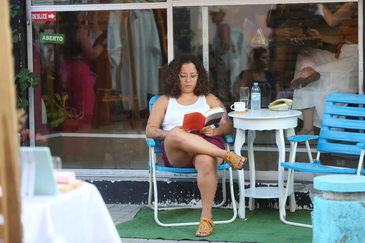 Seja para compras ou lazer, a Rua dos Tabajaras oferece diversas atrações culturais