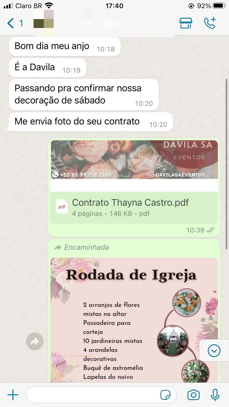 Print de mensagem de decoradora confirmando decoração para casamento